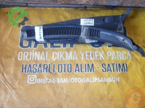 Hyundai Accent Ön Cam Izgarası çıkma parça