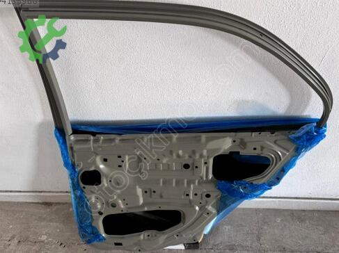 Hyundai Accent Sağ Arka Kapı çıkma parça