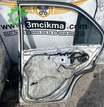 Hyundai Accent Sağ Arka Kapı çıkma parça