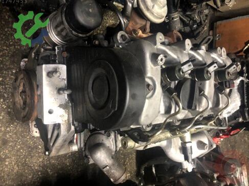 Hyundai Accent Motor Komple çıkma parça