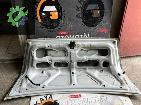 Hyundai Accent Bagaj Kapağı çıkma parça