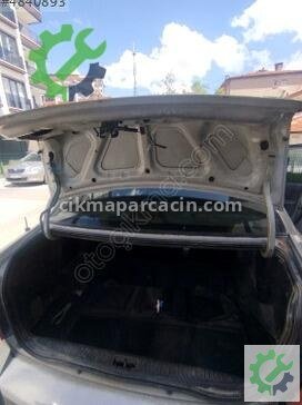 Hyundai Accent Bagaj Kapağı çıkma parça