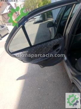 Hyundai Accent Sol Arka Kapı çıkma parça