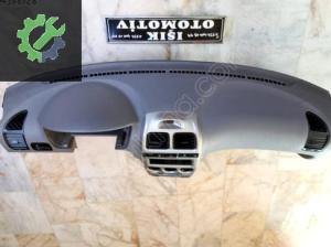 hyundai accent admire ön göğüs torpido çıkma orjinal