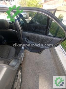 Hyundai Accent Sağ Arka Kapı çıkma parça