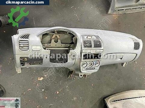Hyundai Accent Torpido çıkma parça