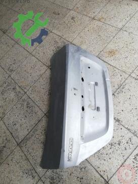 Hyundai Accent Bagaj Kapağı çıkma parça