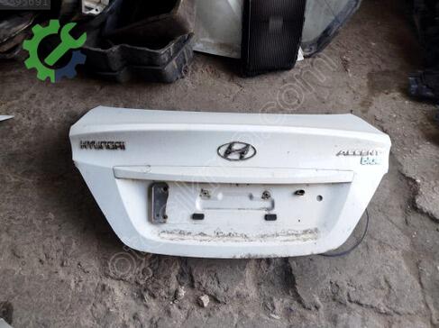 Hyundai Accent Bagaj çıkma parça