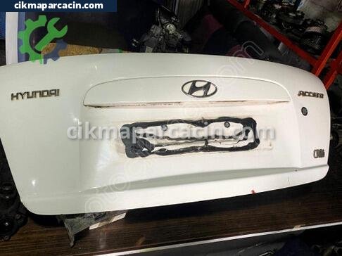 Hyundai Accent Bagaj çıkma parça