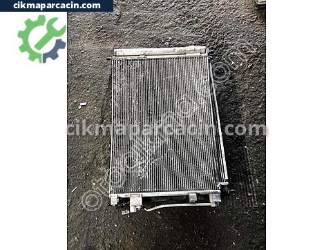 Hyundai Accent Radyatör çıkma parça