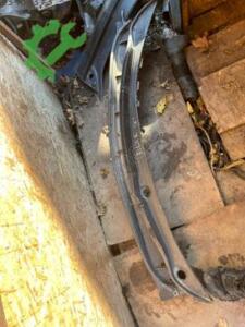 Çıkma Orijinal Ön Cam Izgarası Hyundai Accent