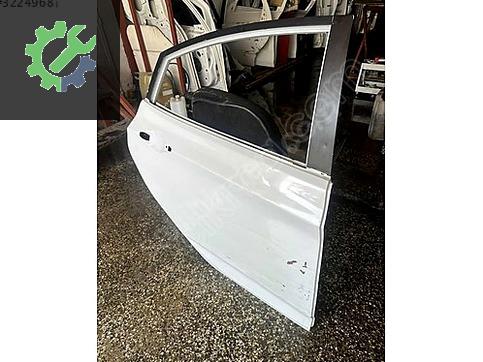 Hyundai Accent Sağ Arka Kapı çıkma parça