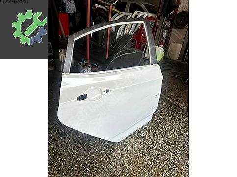 Hyundai Accent Sağ Arka Kapı çıkma parça