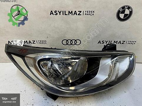 Hyundai Accent Sağ Ön Far çıkma parça