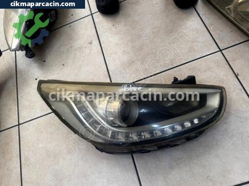Hyundai Accent Sağ Ön Far çıkma parça
