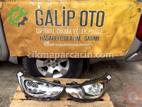 Hyundai Accent Sağ Ön Far çıkma parça