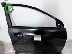 Hyundai Accent blue sağ ön kapı
