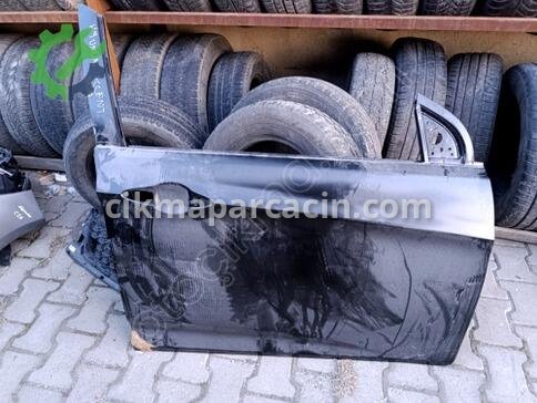 Hyundai Accent Sağ Ön Kapı çıkma parça