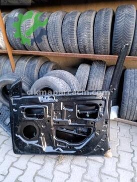 Hyundai Accent Sağ Ön Kapı çıkma parça