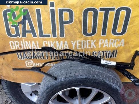 Hyundai Accent Silecek Kolu çıkma parça