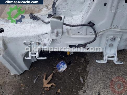 Hyundai Accent Kapı Menteşesi çıkma parça