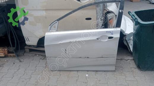 Hyundai Accent Sol Ön Kapı çıkma parça