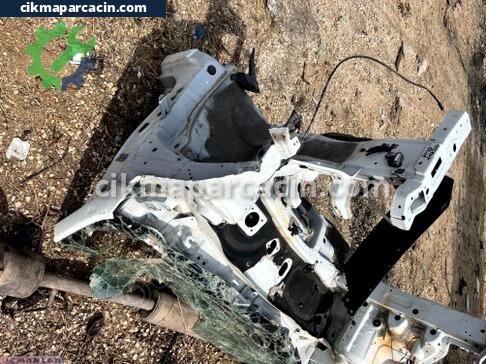 Hyundai Accent Ön Şasi çıkma parça