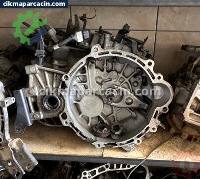 Hyundai Accent Şanzıman Komple çıkma parça