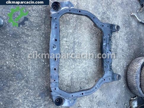 Hyundai Accent Travers çıkma parça
