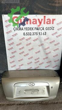 Hyundai Accent Bagaj Kapağı çıkma parça