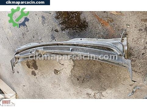 Hyundai Accent Ön Cam Izgarası çıkma parça