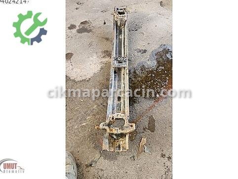 Hyundai Accent Ön Tampon Demiri çıkma parça