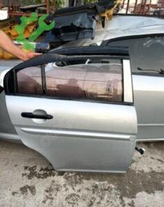 Hyundai accent era sağ arka kapı orijinal