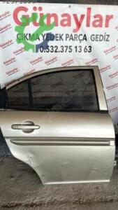 Hyundai Accent Orijinal Çıkma Sağ Arka Kapı