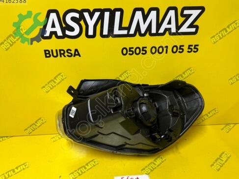 Hyundai Accent Sağ Ön Far 10-12 çıkma parça