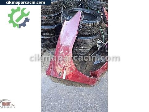 Hyundai Accent Sağ Ön Çamurluk çıkma parça