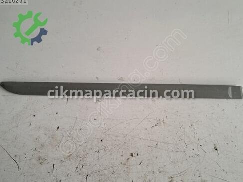 Hyundai Accent Kapı Çıtası çıkma parça