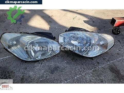Hyundai Accent Sağ Ön Far çıkma parça