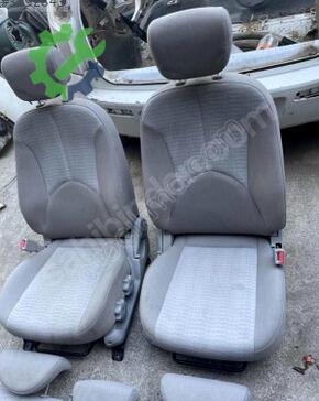 Hyundai Accent Sağ Ön Koltuk çıkma parça