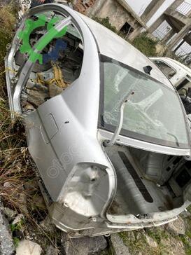 Hyundai Accent Sol Arka Çamurluk çıkma parça