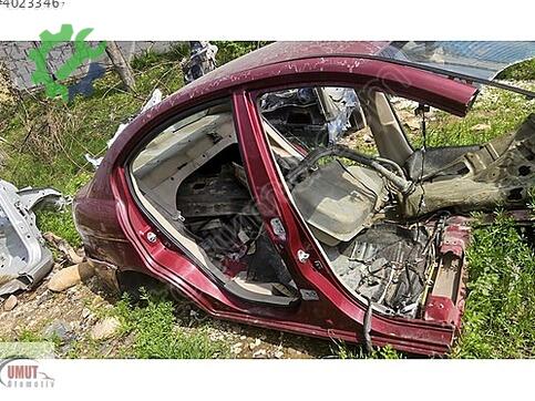 Hyundai Accent Arka Tavan Sacı çıkma parça