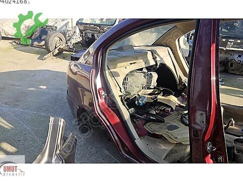Hyundai Accent Tavan çıkma parça