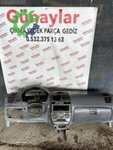 Hyundai Accent Göğüs Çıkma