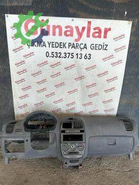 Hyundai Accent Göğüs çıkma parça