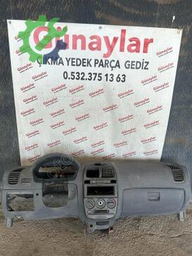 Hyundai Accent Göğüs çıkma parça