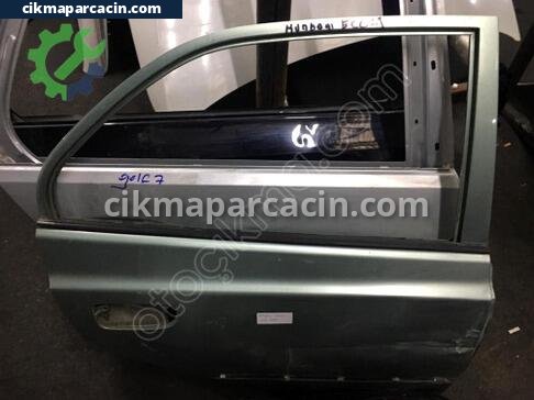 Hyundai Accent Sağ Arka Kapı çıkma parça