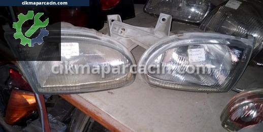 Hyundai Accent Sağ Ön Far çıkma parça