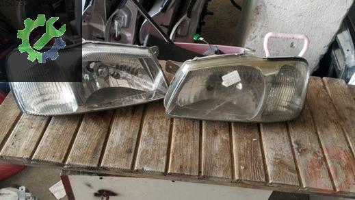Hyundai Accent Sağ Ön Far çıkma parça