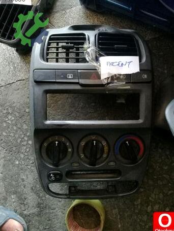 Hyundai Accent Teyp Çerçevesi çıkma parça