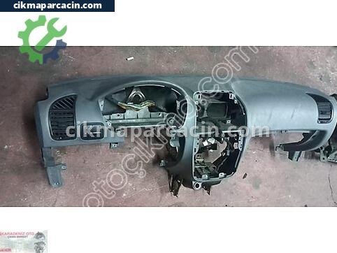 Hyundai Accent Torpido çıkma parça